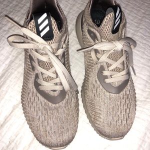 Adidas Alphabounce sneakers